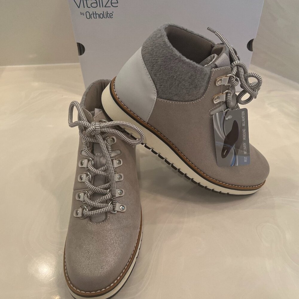 Brand New Sonoma Goods For Life®  Lace-up Women's Boots